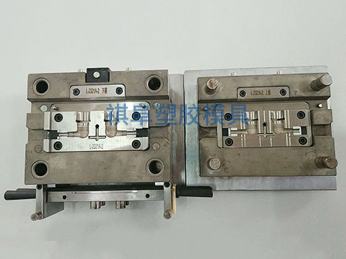 插头模具